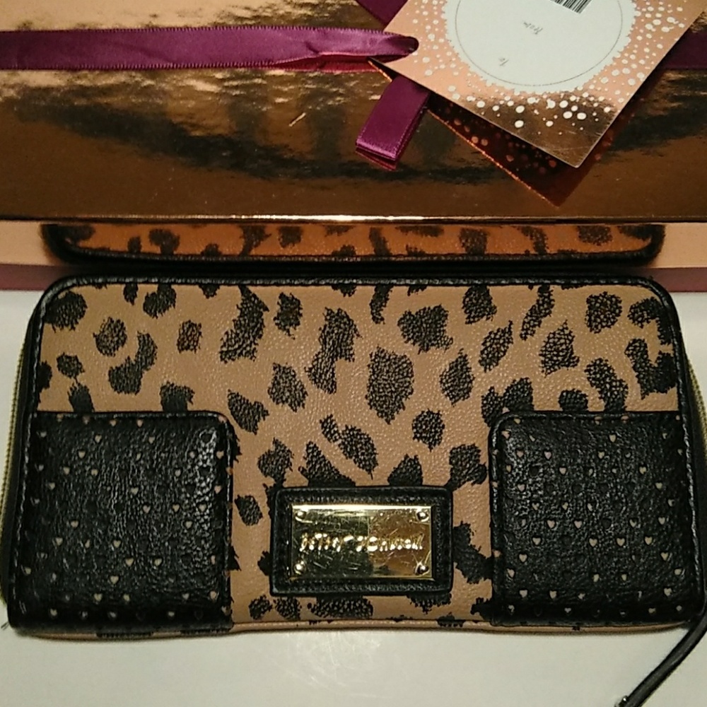 Betsy Johnson Animal Print Wallet NWOT